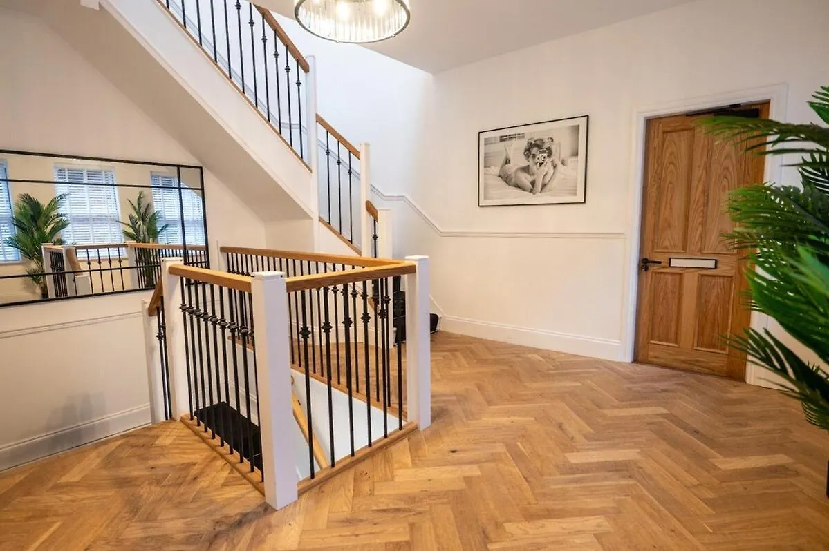 Paradise Boutique Deluxe - Leeds City Center - Steps To Ivy Asia شقة ليدز