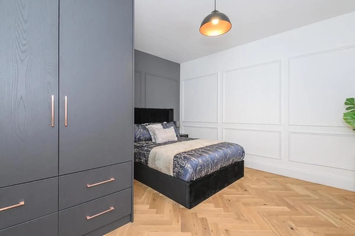 Paradise Boutique Deluxe - Leeds City Center - Steps To Ivy Asia Apartment Leeds (West Yorkshire)