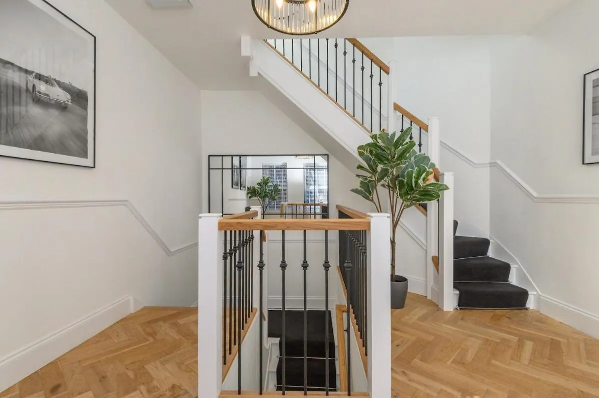 Paradise Boutique Deluxe - Leeds City Center - Steps To Ivy Asia Apartment